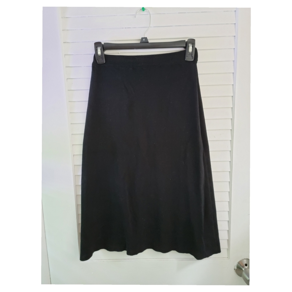 Black Skirt